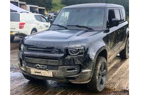 Nieuwe Land Rover Defender zonder plakkers