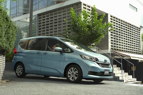 Honda Freed onder het mes