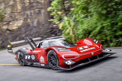 Volkswagen knalt ID.R Tianmen Mountain op