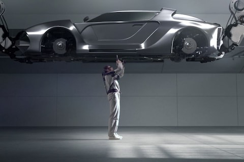 Hyundai presenteert steuntje in de rug fabrieksmedewerkers