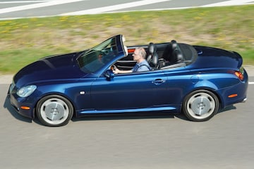 Youngtimer Lexus cabriolet SC 430