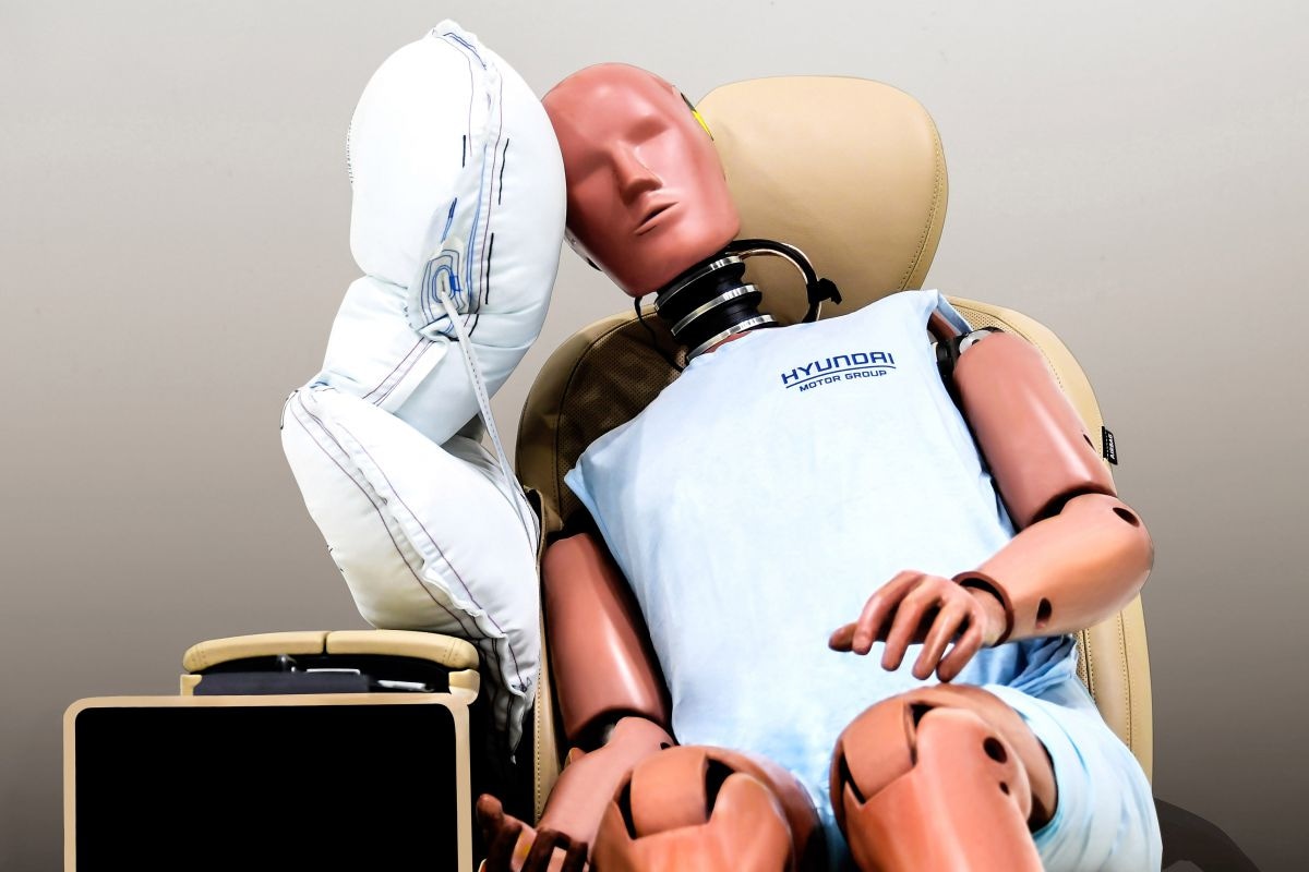 Airbag ongeluk Hyundai zijdeling crash