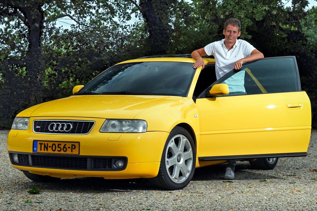 Audi S3 jongeren tiener blits bezit