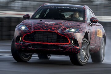 Aston Martin DBX