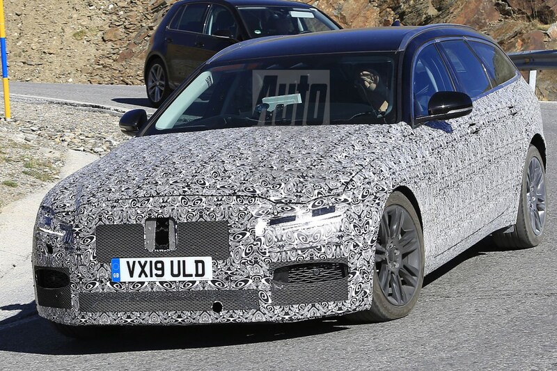Jaguar XF Sportback facelift spyshots