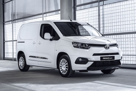 Toyota hangt prijskaartje aan Proace City