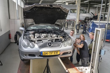 Mercedes-Benz C-klasse Klokje rond