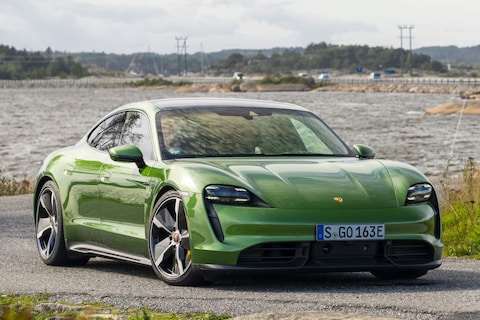 Porsche Taycan populairder dan verwacht