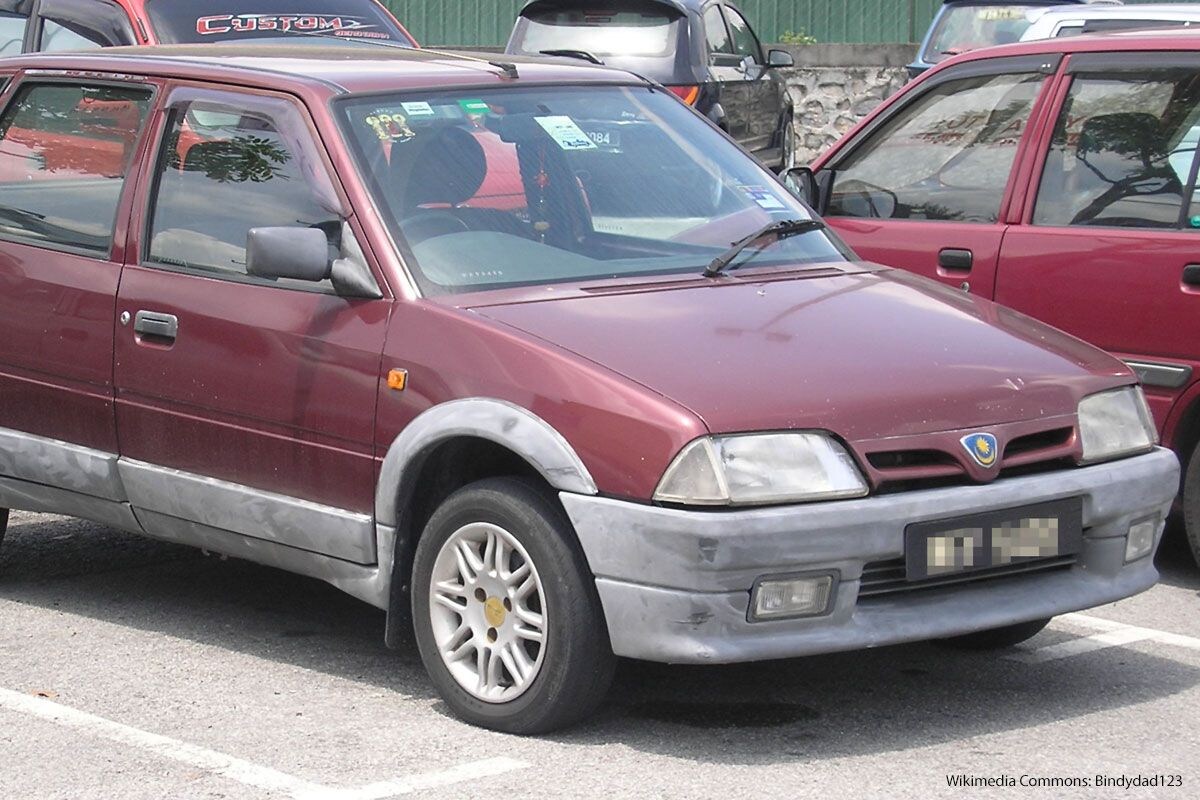 De Tweeling: Citroën AX - Proton Tiara