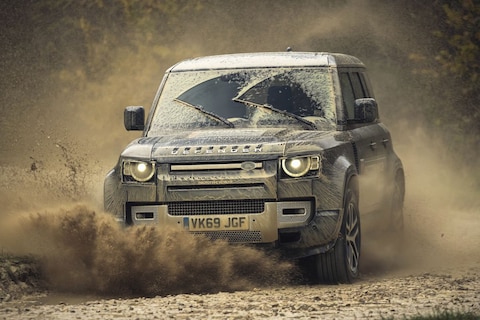 Land Rover Defender - Achtergrond