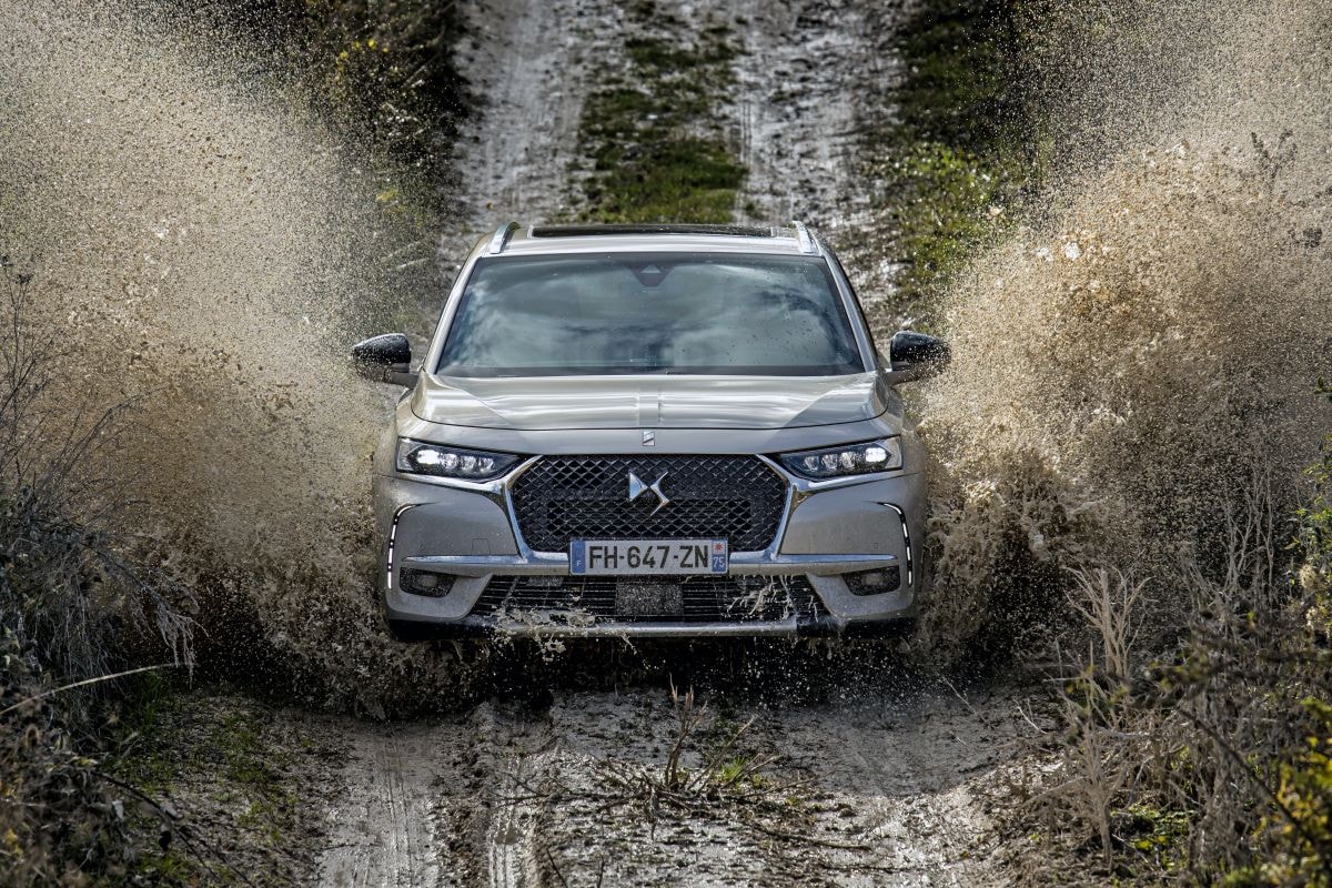 DS 7 Crossback E-Tense 4X4 offroad