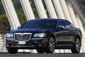 De Tweeling: Chrysler 300 - Lancia Thema