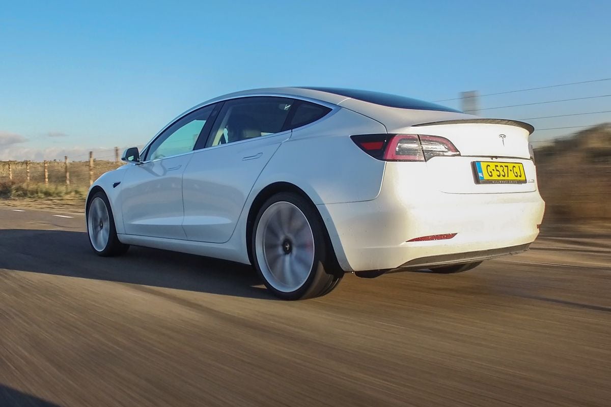 tesla model 3