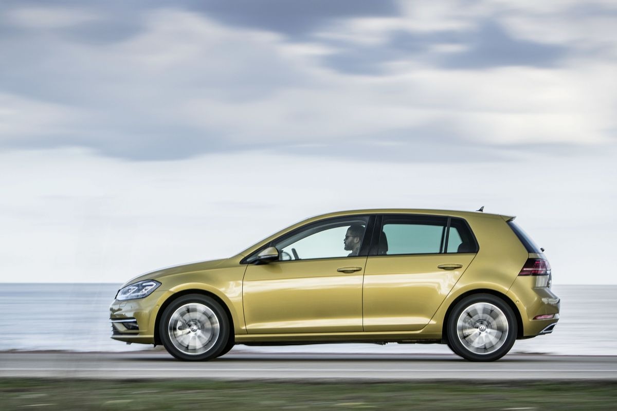 Volkswagen Golf DE