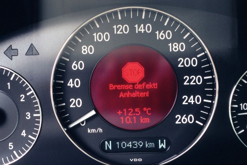 Mercedes storing