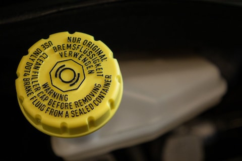 Denk eraan remvloeistof regelmatig te verversen