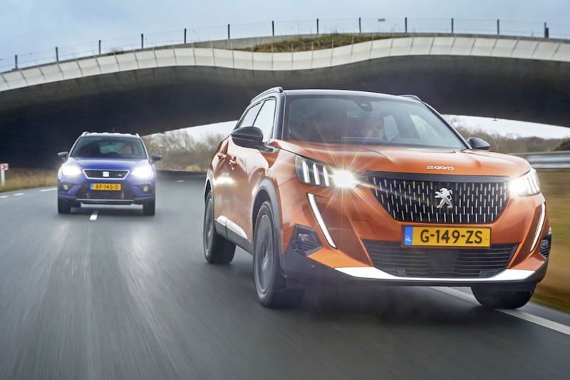 Seat Arona Peugeot 2008 cross-over
