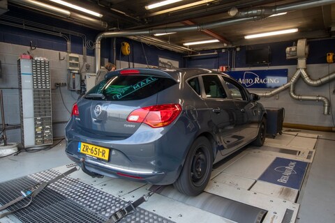 Opel Astra 1.4 Turbo - Op de Rollenbank