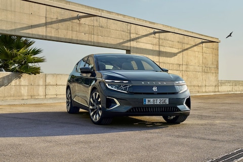 Byton trekt aan de handrem voor reorganisatie