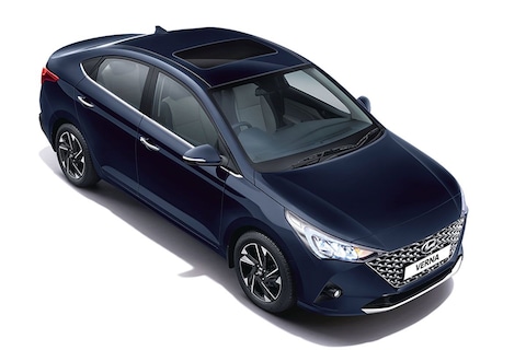 Hyundai Verna onder het mes