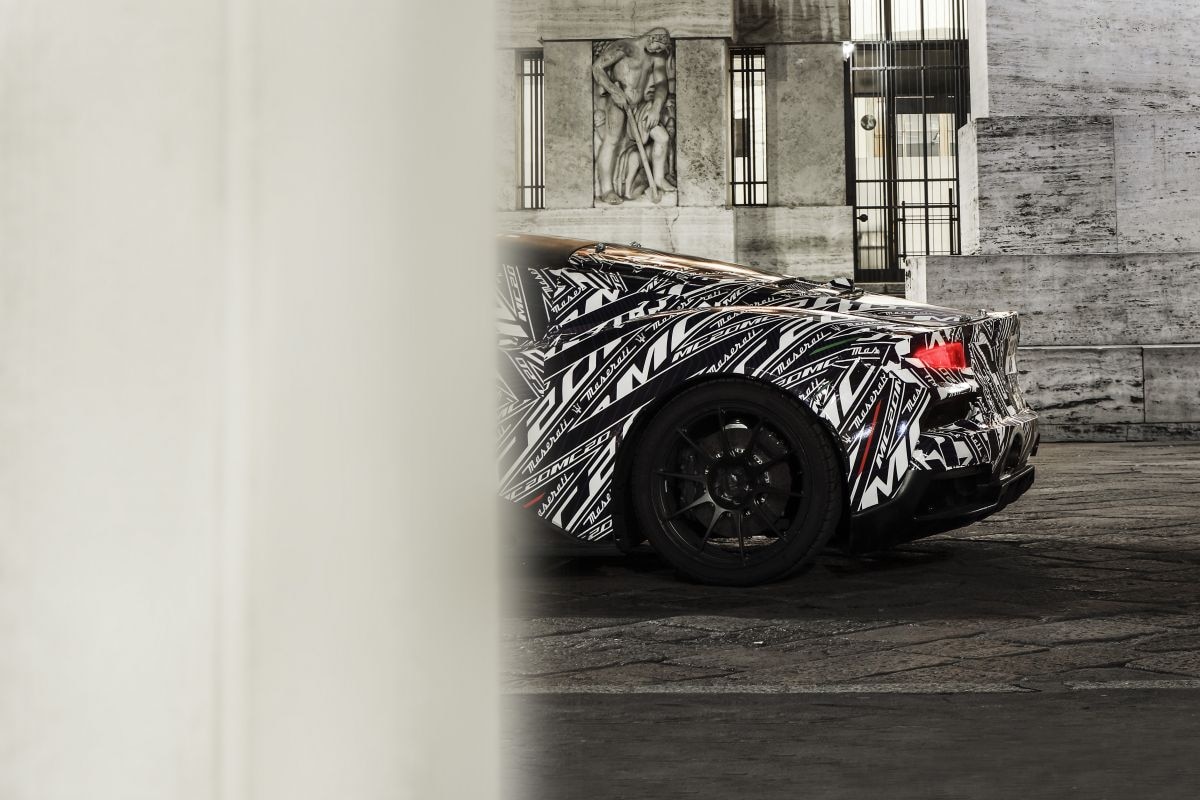 Maserati MC20 teaser