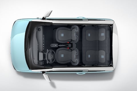 Kleine elektrische Wuling vanbinnen te zien