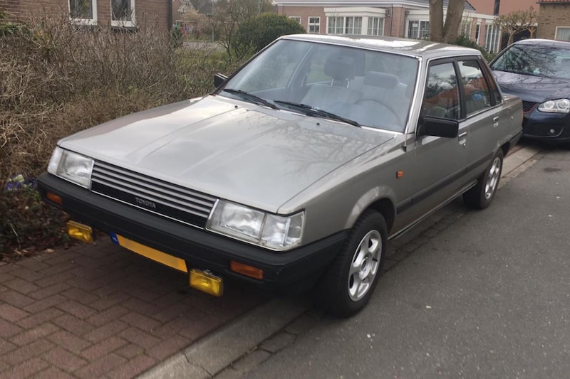 Toyota Camry 1983
