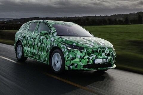 Elektrische Skoda Enyaq iV vanbinnen te zien