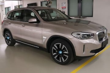 BMW iX3 gelekt beeld