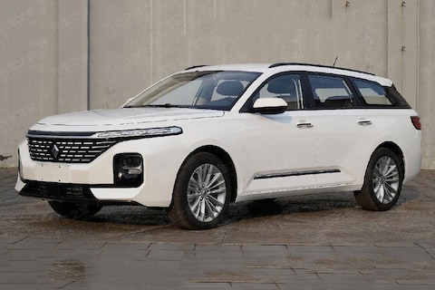 Baojun RC-5 nu ook als Wagon