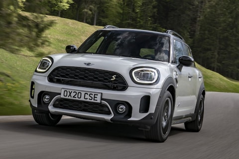 Mini Countryman in vernieuwd jasje gestoken