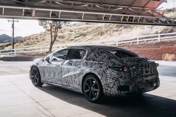 Mercedes-Benz EQS teaser