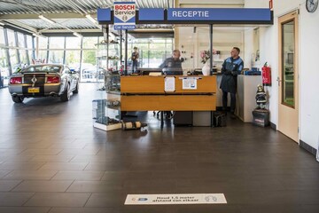 Showroom garage autohandel corona 1,5 meter