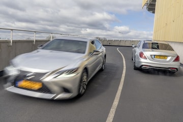 Directieauto Lexus Mercedes-Benz limousine