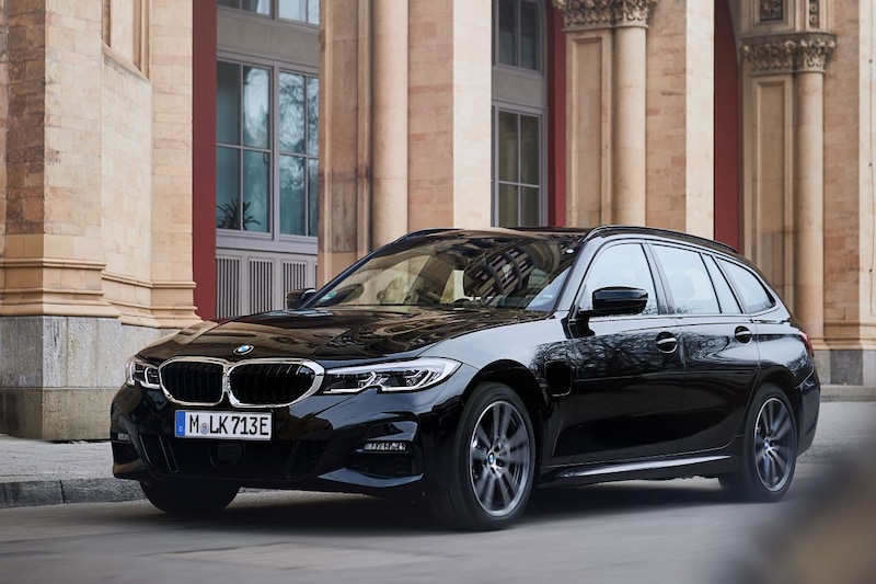 BMW 330e