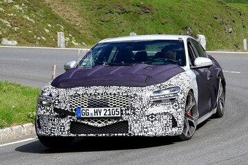 Genesis G70 facelift spyshos