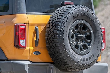 Ford Bronco Goodyear Wrangler banden