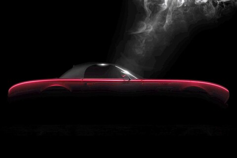 Ares Design besprenkelt roadster met kristallen