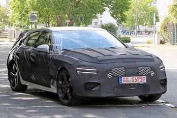 Genesis G70 Shooting Brake spyshots