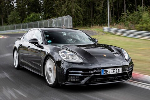 Porsche jaagt vernieuwde Panamera over de Nürburgring