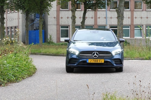 Mercedes A250e - Achteruitkijkspiegel
