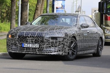 Spyshots BMW i7