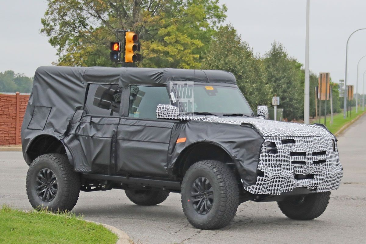Ford Bronco Raptor spyshots