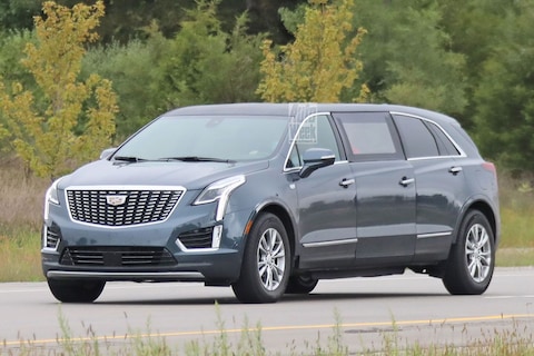 Extreem verlengde Cadillac XT5 duikt op