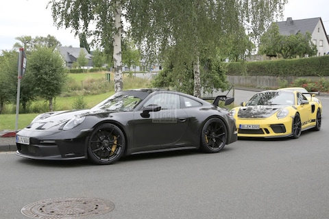 Porsche 911 GT3 op pad met voorganger