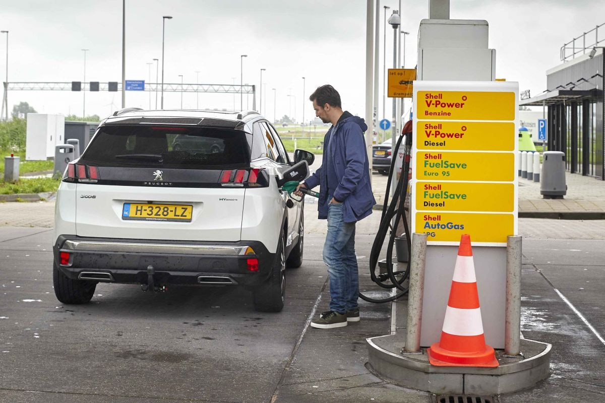 Tanken Shell benzine pompstation