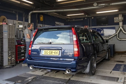 Volvo V70 2.3 R AWD - Op de Rollenbank