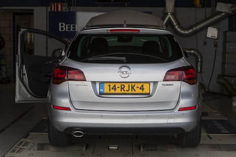 Opel Astra Sports Tourer 1.6 Turbo Sport - Op de Rollenbank