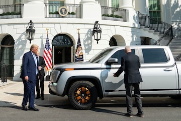 Lordstown Endurance Trump