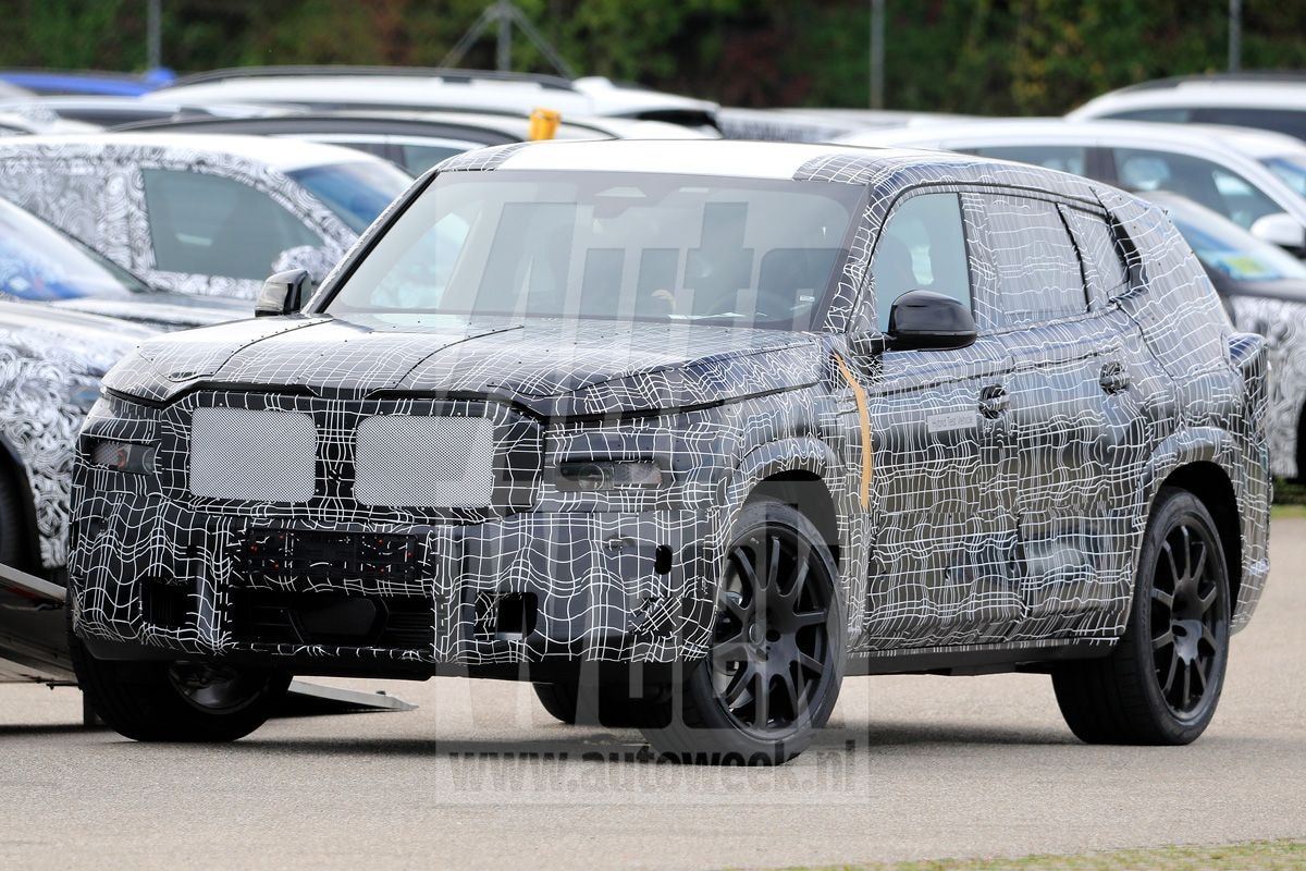 BMW X8 spyshots